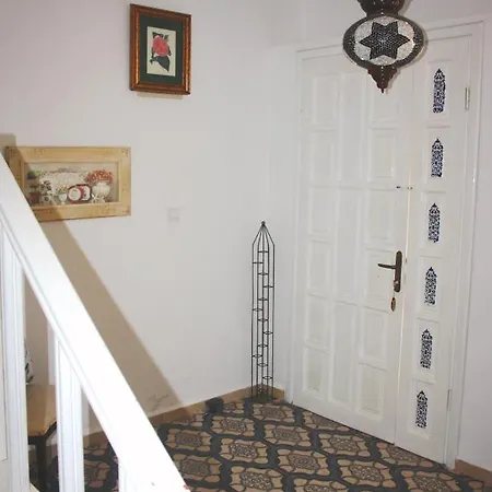 5 Tas Boutique Hotel Homestay