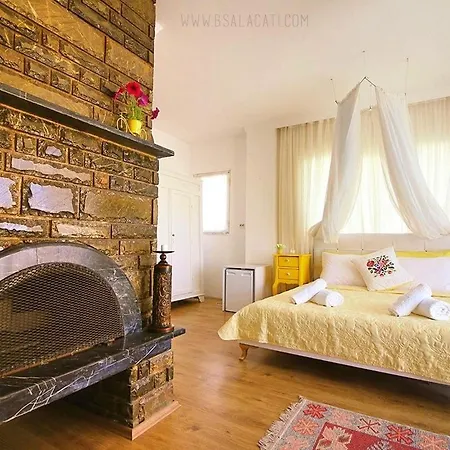 5 Tas Boutique Hotel Homestay Alacati