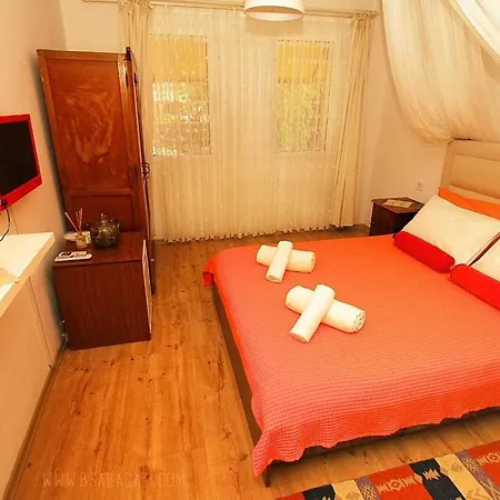 Homestay 5 Tas Boutique Hotel