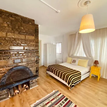 Homestay 5 Tas Boutique Hotel